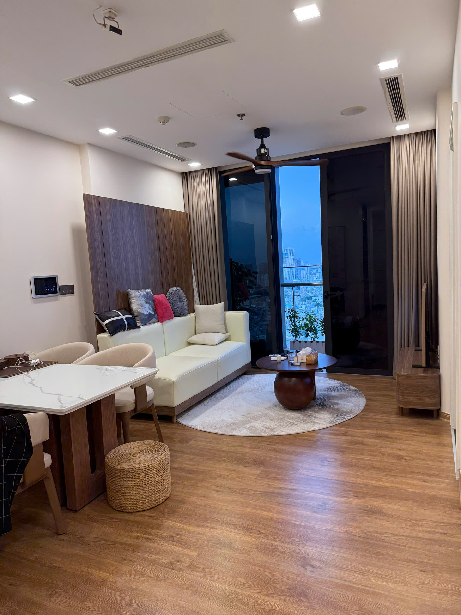 Giá Căn Hộ Vinhomes Golden River Bason 1, 2, 3, 4 Phòng Ngủ