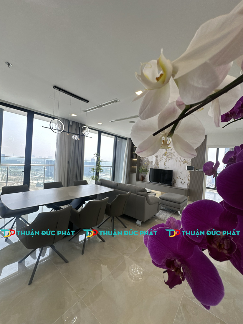 Căn hộ Vinhomes Golden River cho thuê view vòng cung 180 độ ngoạn mục