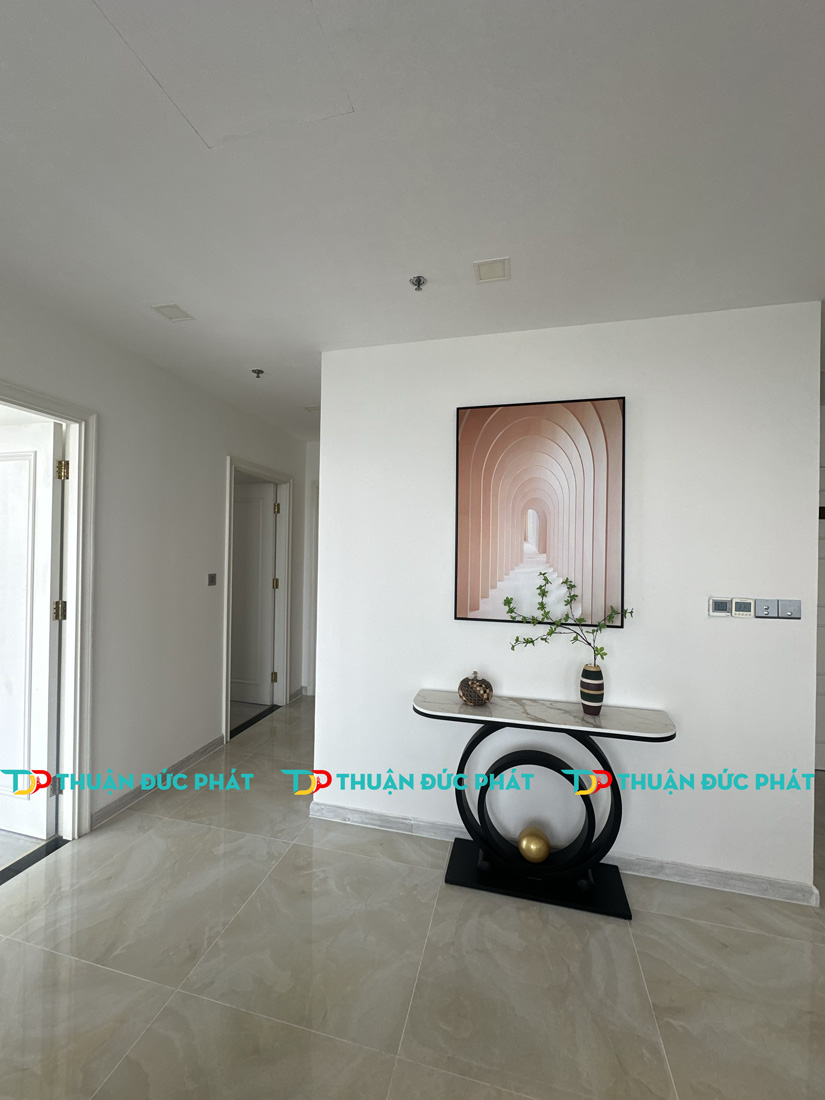 Căn hộ Vinhomes Golden River cho thuê view vòng cung 180 độ ngoạn mục