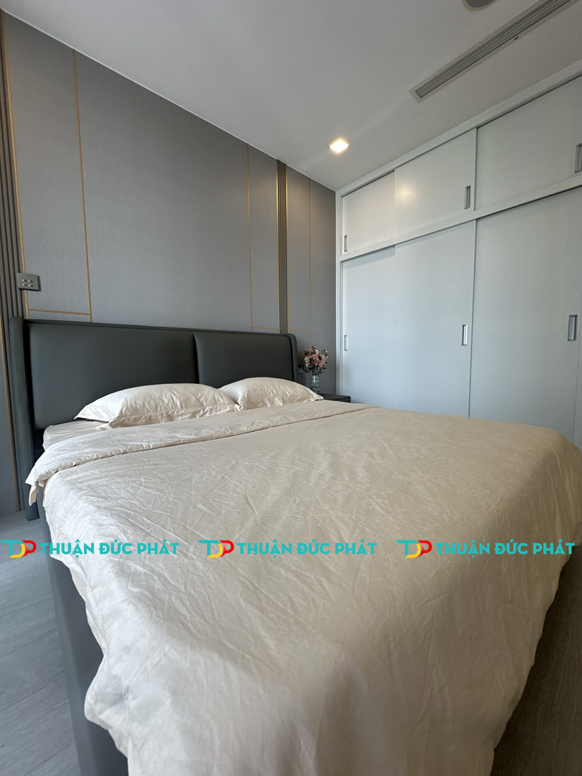 Căn hộ Vinhomes Golden River cho thuê view vòng cung 180 độ ngoạn mục