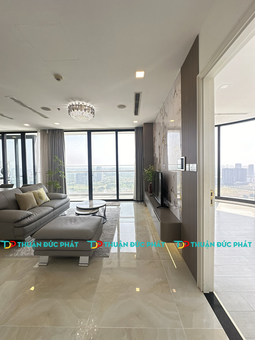 Căn hộ Vinhomes Golden River cho thuê view vòng cung 180 độ ngoạn mục