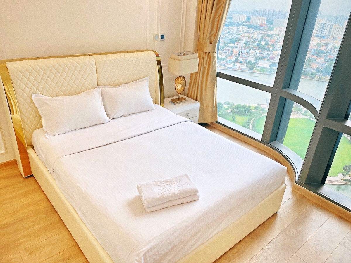 Thuê căn hộ cao cấp Landmark 81 4 Phòng Ngủ 185m2