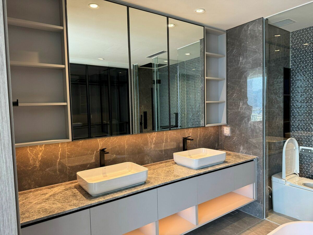 Cho Thuê Căn Hộ Siêu Rộng Rãi Opera The Metropole 4 Phòng Ngủ 179m2