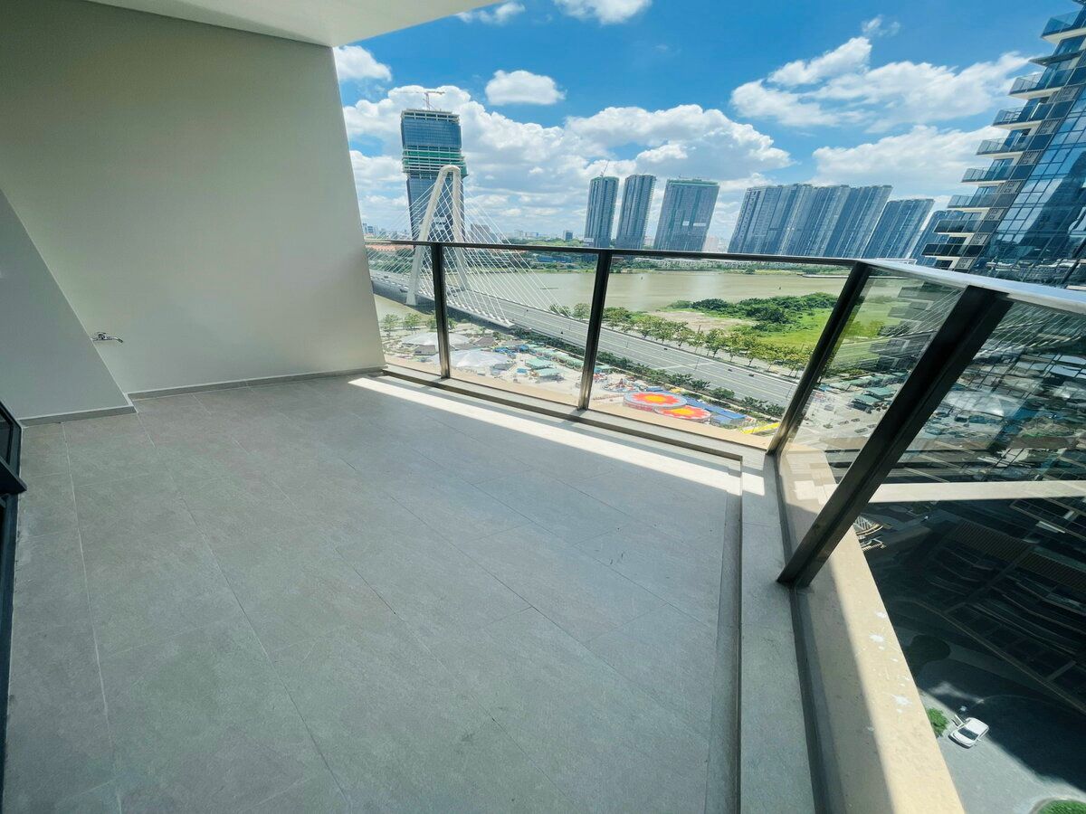 Độc quyền thuê căn hộ Opera 2 The Metropole Phòng Ngủ 93m2