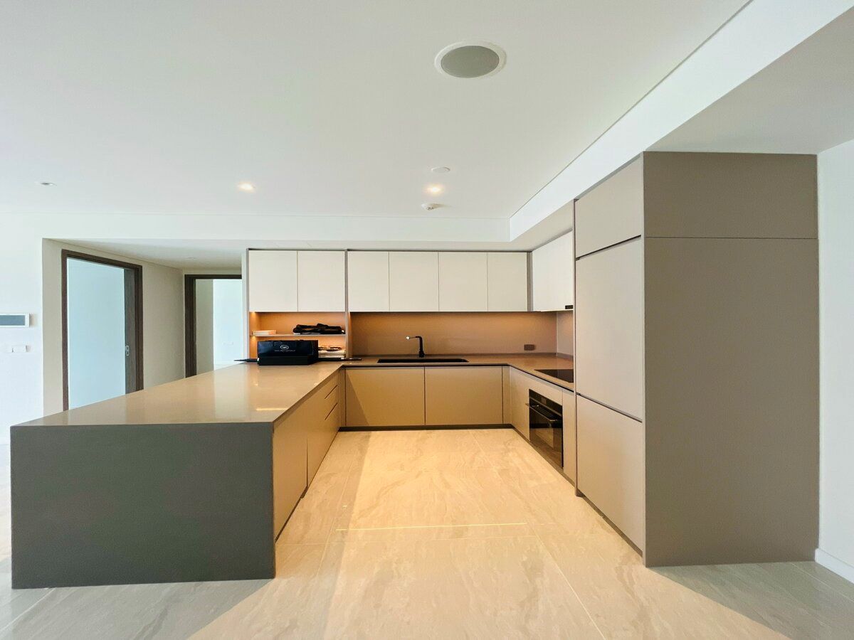 Độc quyền thuê căn hộ Opera 2 The Metropole Phòng Ngủ 93m2