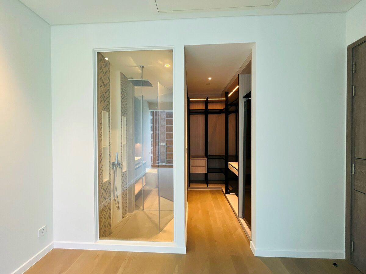 Độc quyền thuê căn hộ Opera 2 The Metropole Phòng Ngủ 93m2