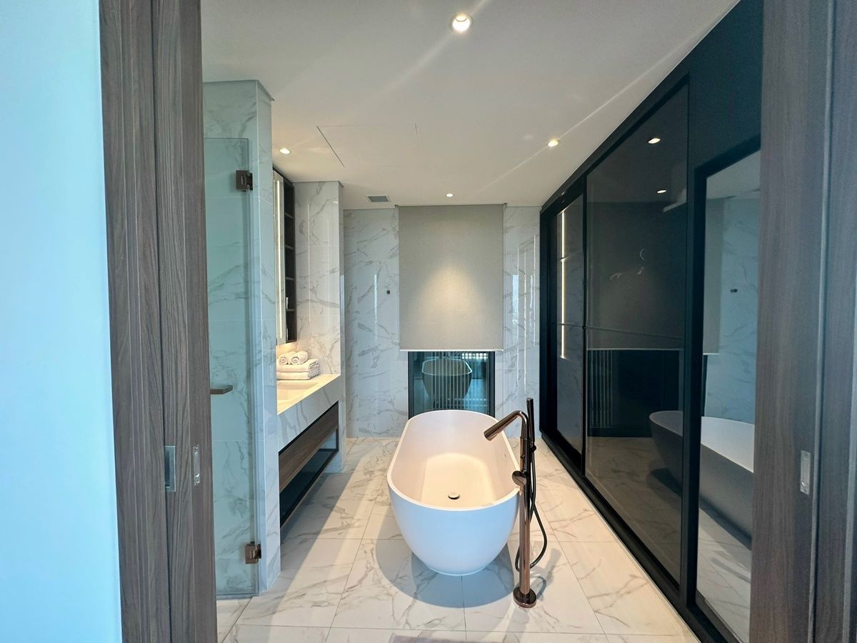 Cần Cho Thuê Căn Hộ The Metropole 2 Phòng Ngủ 83m2