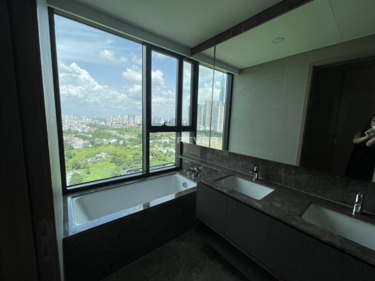 The River 4 Phòng Ngủ 186m2 cho thuê