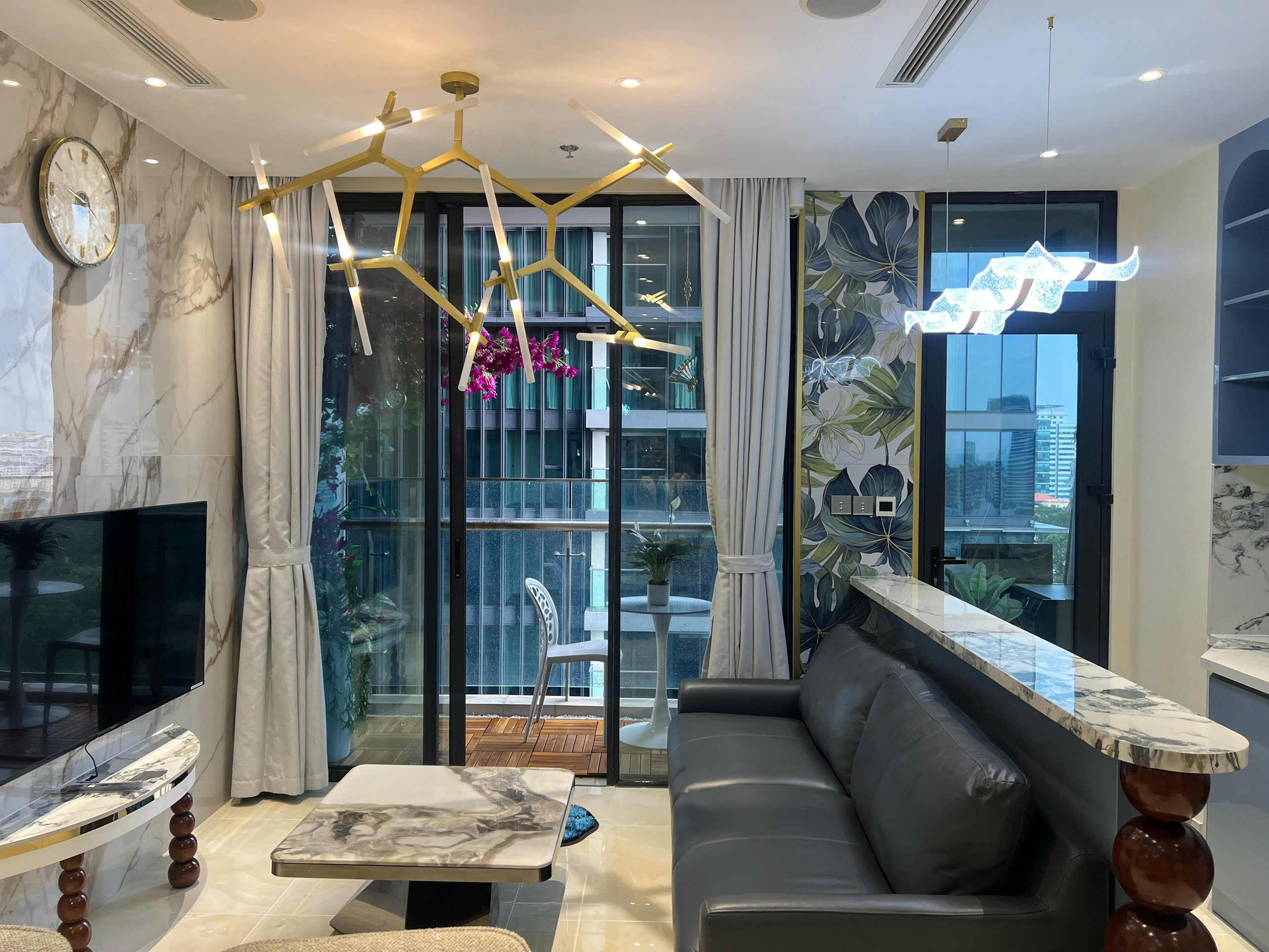 Bán Hoặc Cho Thuê Căn Hộ Vinhomes Bason 1 Phòng Ngủ