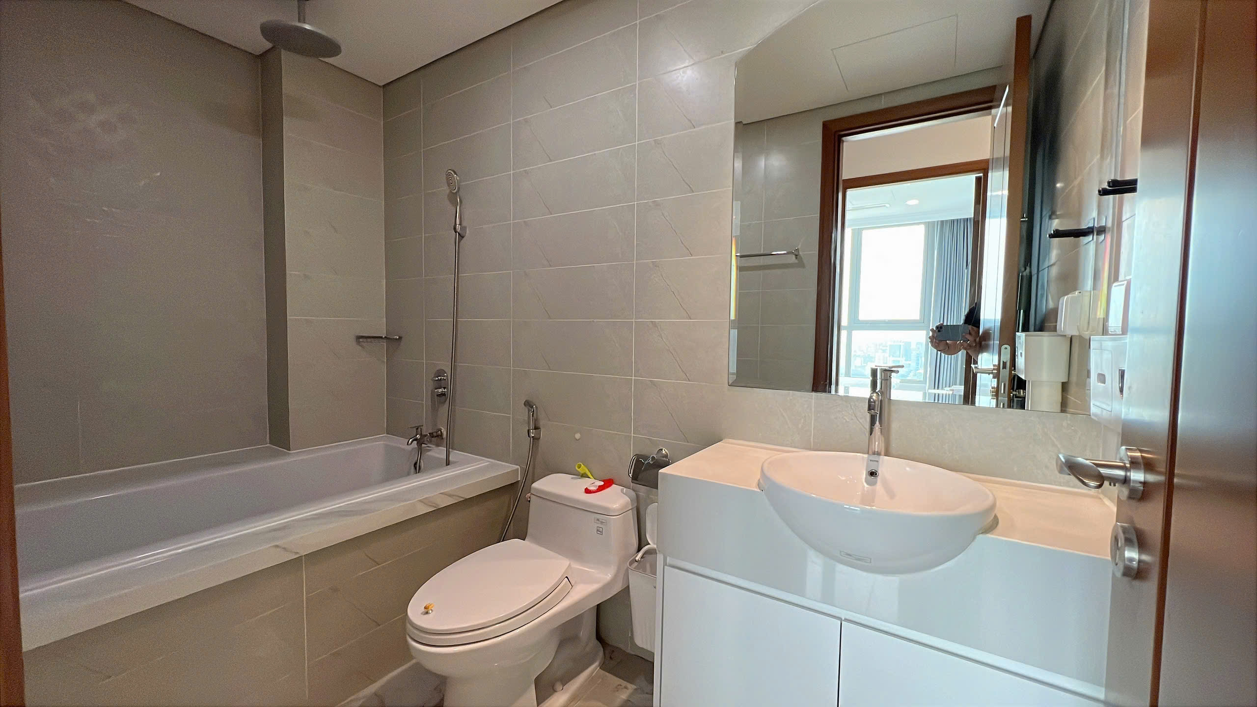 Căn Hộ 1PN Full Nội Thất Vinhomes Tân Cảng Diện Tích 50m2