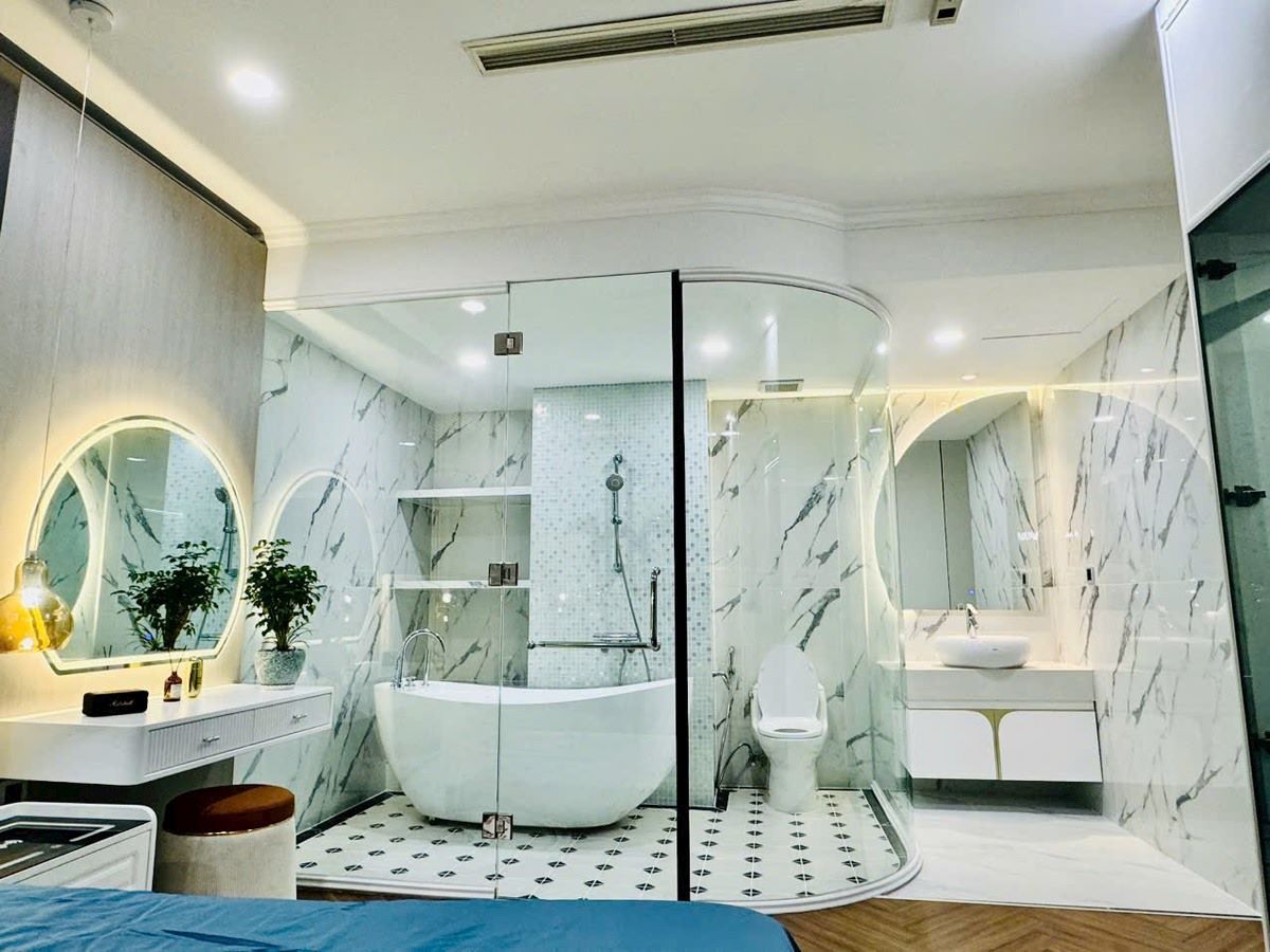 Cho thuê Vinhomes Central Park 2 4 Phòng Ngủ 128m2 giá chỉ 35tr