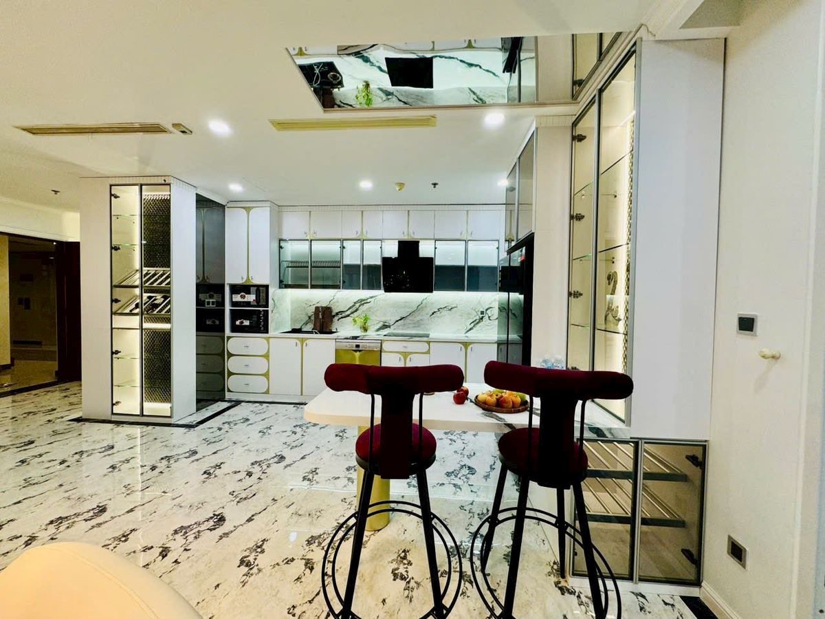 Cho thuê Vinhomes Central Park 2 4 Phòng Ngủ 128m2 giá chỉ 35tr