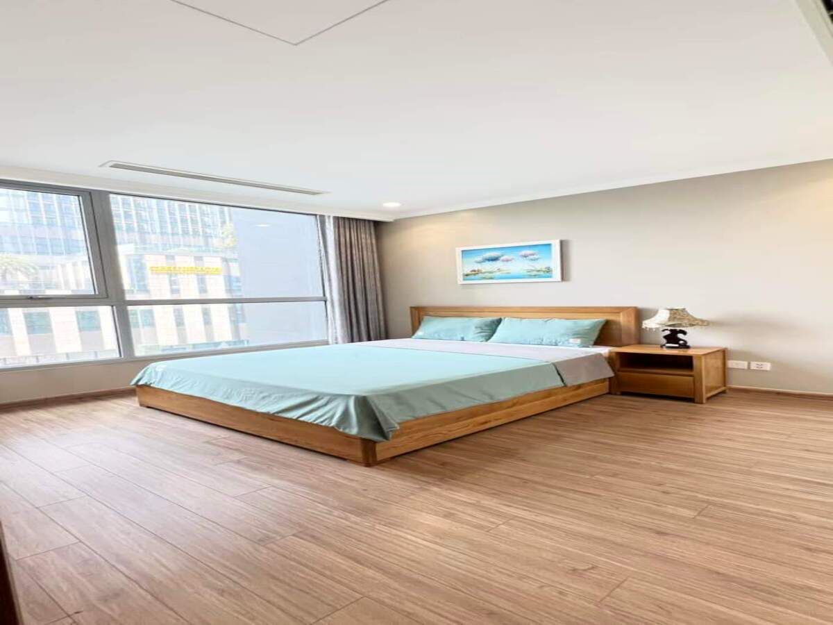 Landmark 3 nội thất cơ bản 3 Phòng Ngủ 104m2 giá chỉ 28tr