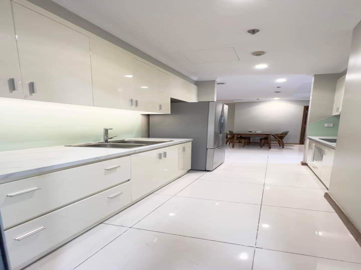 Landmark 3 nội thất cơ bản 3 Phòng Ngủ 104m2 giá chỉ 28tr