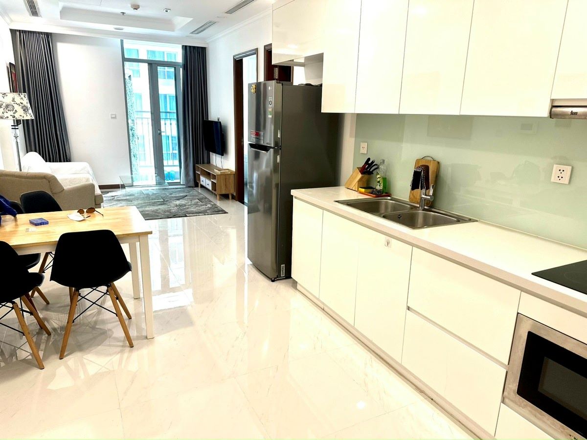 Cho thuê giá rẻ hơn thị trường Landmark 6 1 PN Central Park